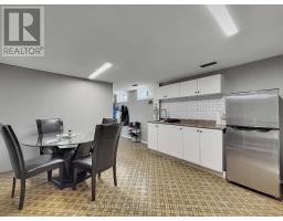 46 DAVIS STREET W - 27