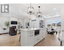 18 FAWN CREEK LANE - 9