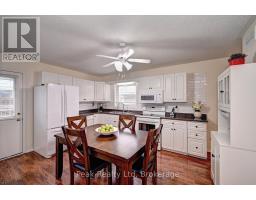 176 WESLEY CRESCENT - 13