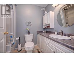 176 WESLEY CRESCENT - 21