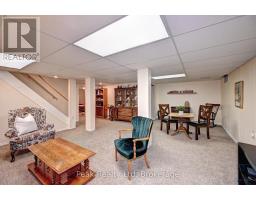 176 WESLEY CRESCENT - 28