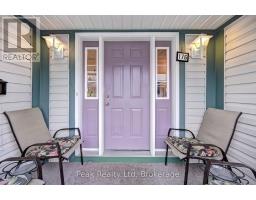 176 WESLEY CRESCENT - 4