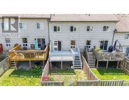 9 RED CLOVER CRESCENT - 32