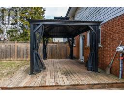 567 DURHAM CRESCENT - 10