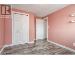 567 DURHAM CRESCENT - 34