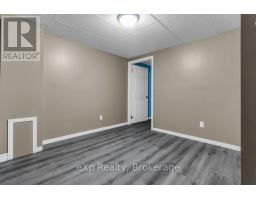 20 TRILLIUM DRIVE - 27