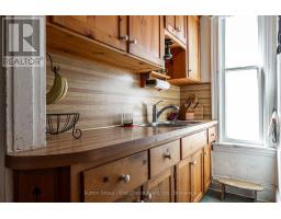 55 DUFFERIN STREET - 23