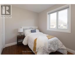 12 MEADOWRIDGE DRIVE - 26