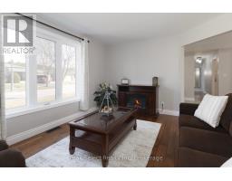 12 MEADOWRIDGE DRIVE - 9