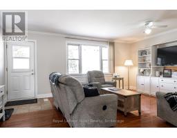 113 WHITELOCK STREET S - 4