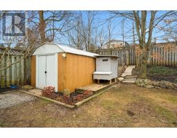 18 GATEWAY DRIVE - 32