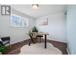 73 PATHFINDER CRESCENT - 16