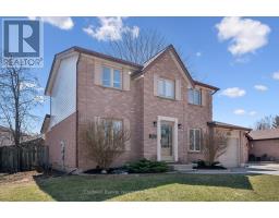 73 PATHFINDER CRESCENT - 2