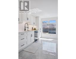 73 PATHFINDER CRESCENT - 28