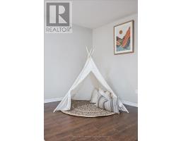 73 PATHFINDER CRESCENT - 30