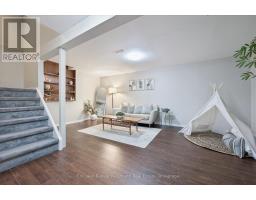 73 PATHFINDER CRESCENT - 31