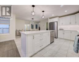 4 LIVINGSTON DRIVE - 13