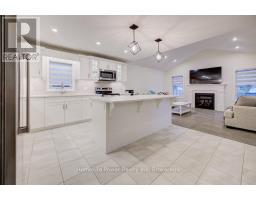 4 LIVINGSTON DRIVE - 18