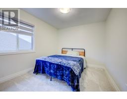 4 LIVINGSTON DRIVE - 32