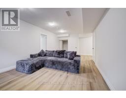 4 LIVINGSTON DRIVE - 37