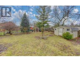 34 FOREST GLEN COURT - 38