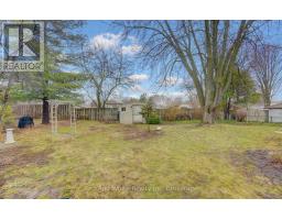 34 FOREST GLEN COURT - 40