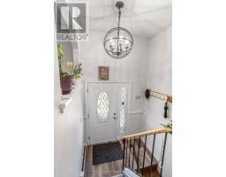 9 HAMPTON STREET - 2