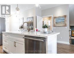 214 ST MARIA STREET - 12