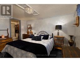 229 HURON STREET S - 18