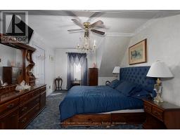 229 HURON STREET S - 9