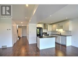 371 BEECH STREET - 3