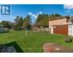 68 SETTLERS DRIVE - 32