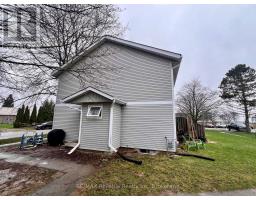 4 ST. CHARLES PLACE - 6