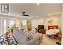 31 NORFOLK STREET - 19