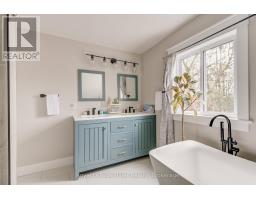 31 NORFOLK STREET - 38