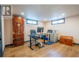 1034 WINTERHALT AVENUE - 34