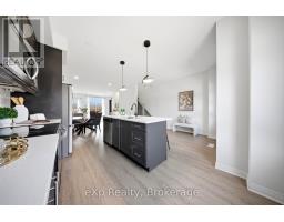 15 - 51 SPARROW AVENUE - 25