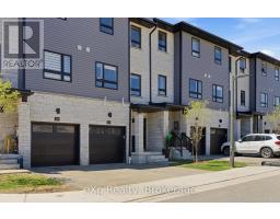 15 - 51 SPARROW AVENUE - 3
