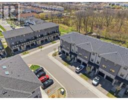 15 - 51 SPARROW AVENUE - 39