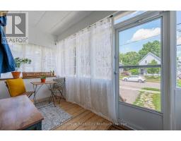 137 PERTH STREET - 5