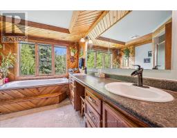 5792 8TH LINE E - 20