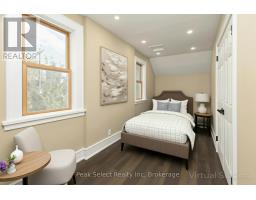 382 QUEEN STREET E - 45