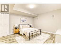 13 HARBOUR COURT - 26
