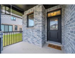 45 QUEENSGATE CRESCENT - 4