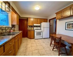 39 AGINCOURT GARDENS - 11