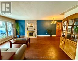 39 AGINCOURT GARDENS - 6