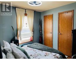 212 - 198 SPRINGBANK DRIVE - 7