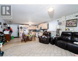 625 WALLACE AVENUE S - 18