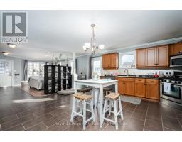 625 WALLACE AVENUE S - 8