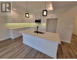 549 ALBERT STREET - 5